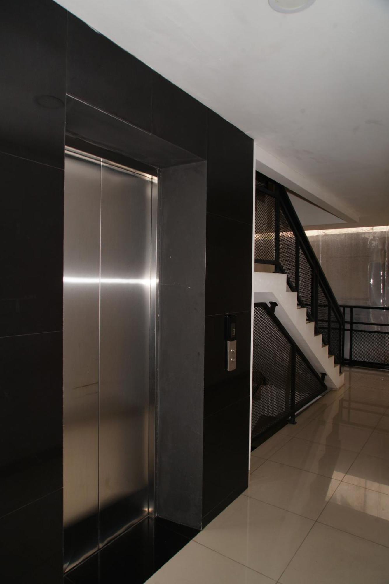 Residence T63 By Shm Джакарта Екстериор снимка